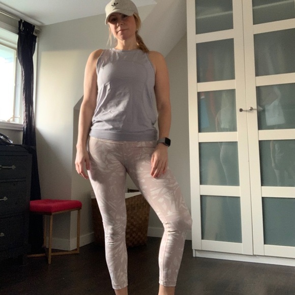 Lululemon tights. 25” - Picture 2 of 5